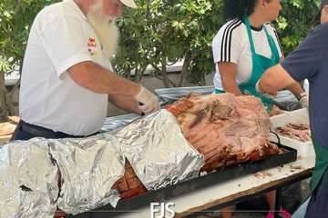 Lomo Magullo celebra el Día del Vecino en plena ola de calor/Francisco Javier Santana.